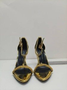 Sandales à talons hauts pour femmes - Or, à bride cheville, bout ouvert, chaîne métallique, bout pointu - Product Image 5