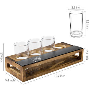 Plateau de service en bois massif brun foncé rustique brûlé, porte-verres à bière avec 4 verres - Product Image 3
