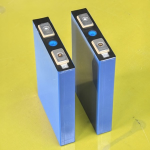 เซลล์ 3.2V 30Ah 3C สำหรับประสิทธิภาพระดับพรีเมียมของจักรยานไฟฟ้า: ใช้งานได้มากกว่า 2000 รอบการใช้งาน - Product Image 1
