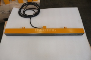 Pinzas magnéticas integradas de Robots de puente para recoger, levantar, cargar, colocar y transferir piezas fersas para líneas de automatización - Product Image 2