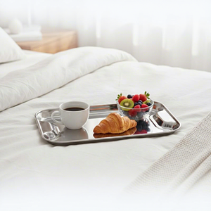 Plateau de service en acier inoxydable poli avec bords surélevés et poignées intégrées pour la cuisine, la table à manger et les réceptions - Product Image 4