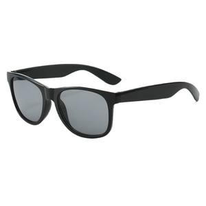 2026 дешевые бесплатные образцы, Заводские классические рекламные подарочные солнцезащитные очки, мужские солнцезащитные очки с индивидуальным логотипом - Product Image 4