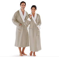 Robe de spa de luxe pour hôtel et resort, doublée de tissu moelleux, avec étiquette privée