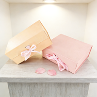 Boîte cadeau portable avec logo personnalisé, pliable, rigide, laminage mat, écologique, emballage en carton à rabat, impression de logo sur ruban