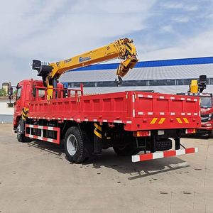 Shacman 4*2 Truck Mounted Crane Equipped With Xugong 8 Ton 5 Section Telescopic <b>Boom</b> for Construction Lifting - Product Image 4