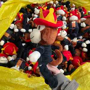 Nouveau produit : Peluche super douce « Brainrot for Princess Black Monkey Red Hat » en coton PP - Product Image 6