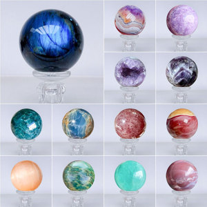 Bolas <span class=keywords><strong>de</strong></span> cristal curativas talladas a mano <span class=keywords><strong>de</strong></span> alta calidad, 5-7cm, varios materiales, artesanía al por mayor para decoración <span class=keywords><strong>y</strong></span> ritual <span class=keywords><strong>de</strong></span> meditación - Product Image 4