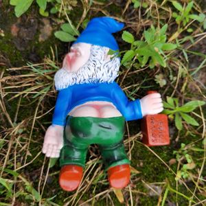 Drunken Dwarf Resin Figurines Red And Blue Cartoon Dolls Indoor Decor Home Desktop Ornaments Christmas Decoration - Product Image 4