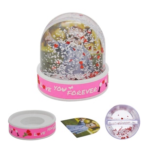 Cadre <span class=keywords><strong>photo</strong></span> flottant rond personnalisé avec paillettes, dôme en plastique avec eau, boule de neige avec liquide - Product Image 6