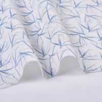 Tissu 100% polyester 150 g/m² 150 cm imprimé feuilles de bambou bleu, infroissable, certifié GRS, pour robes et chemises de filles