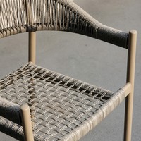 Chaises de salle à manger d'extérieur modernes empilables en aluminium avec cordes, confortables, imperméables et légères pour hôtel et patio