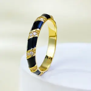 Neuer Premium-Feeling-Ring schwarz und weiß Emaille Streifen Ring 925 Silber Teenager Funky Ring