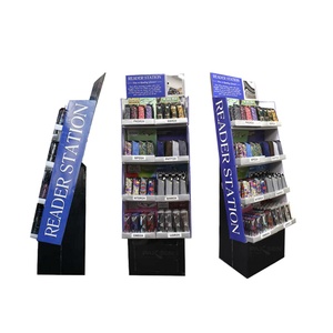 Présentoir de sol en carton recyclé avec crochets pour papeterie - Product Image 1