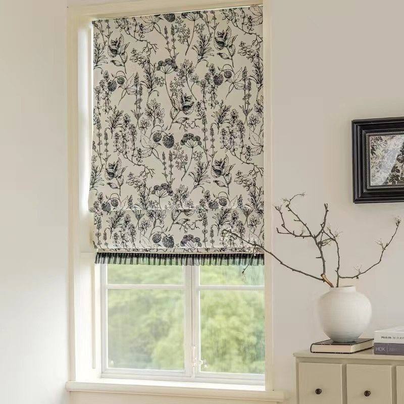 Cônes de pin noir et blanc