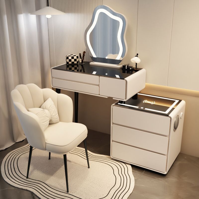 Table blanche 84,98, armoire intelligente, miroir nuage, chaise pétale