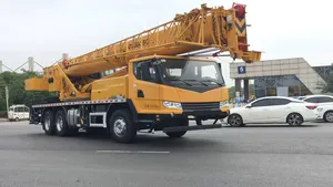 伸縮式トラッククレーン30トン42 m移動式クレーンQY30K5C