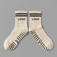 Gym Chaussettes De Luxe Qualité Mode Coton Hommes Crew Chaussettes Broderie Logo Imprimer Gym Chaussettes Personnalisées