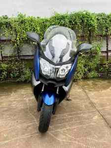 Motocyclette <span class=keywords><strong>BMW</strong></span> C650GT Cruiser d'occasion, moteur bicylindre de 650 cm3, certifiée <span class=keywords><strong>CE</strong></span>, prix compétitif - Product Image 3
