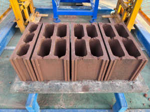 고진동 QT4-15 건축용 중공 벽돌 블록 제조기 사용이 간편한 시멘트 벽돌 기계 - Product Image 5