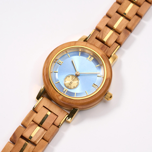Boîtier <span class=keywords><strong>en</strong></span> acier inoxydable avec logo personnalisé, <span class=keywords><strong>lunette</strong></span> <span class=keywords><strong>en</strong></span> <span class=keywords><strong>bois</strong></span> d'olivier, étanche 3ATM, mouvement à quartz Miyota, dernier design pour femmes - Product Image 3