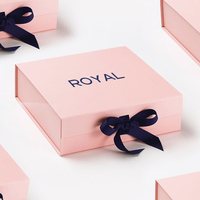 Boîtes cadeaux pliantes en carton recyclé avec logo personnalisé, gaufrage et estampage à chaud doré, doublure en éponge pour emballage de bougies