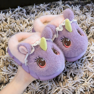 Peluche d'intérieur personnalisée pour enfants, hiver/automne, avec imprimé de requin de dessin animé, antidérapante, en fourrure pour filles - Product Image 2