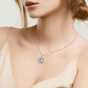 Huitan estetiche <span class=keywords><strong>sole</strong></span> <span class=keywords><strong>e</strong></span> <span class=keywords><strong>luna</strong></span> Design da donna collane <span class=keywords><strong>con</strong></span> pietra opale imitata placcatura in argento donne <span class=keywords><strong>ciondolo</strong></span> di nozze collane OEM - Product Image 5