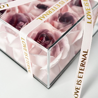 Fleurs de savon éternelles, roses préservées faites à la main, boîte carrée en acrylique pour la fête des mères, la Saint-Valentin, les cadeaux de Noël