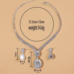 Conjunto de Collar y Pendientes de Lujo para Mujer, Glamuroso y Romántico, con Cadena de Garra Completa, Cristales de Estrás, Aleación de Zinc y Baño de Plata - Product Image 6