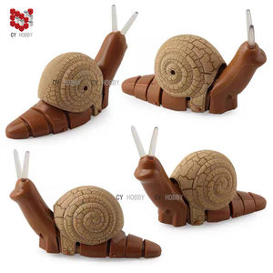 Jouet escargot électrique en plastique télécommandé infrarouge avec fonction 'Suivez-moi', portée de 10 m, autonomie de 20 minutes, prêt à l'emploi - Product Image 5