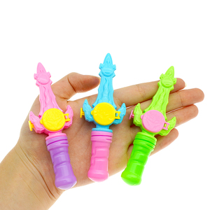 Jouets de <span class=keywords><strong>bonbons</strong></span> vides épée de dessin animé avec soucoupe volante distributeur de conteneurs de jouets pour <span class=keywords><strong>bonbons</strong></span> en vrac promotionnels <span class=keywords><strong>bonbons</strong></span> sucrés au sucre - Product Image 5