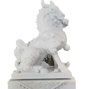 Hand Carved White Marble Statue Lions Life-Size Western Style Garden Decoration