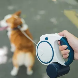 Parlak 2024 Up tasarım ayarlanabilir otomatik dayanıklı LED el feneri kurşun ile Pet köpek tasması yeni geri çekilebilir köpek tasma