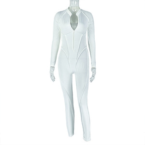 647 Nuevo Mono Casual con Cuello en V y Tirantes - Product Image 5
