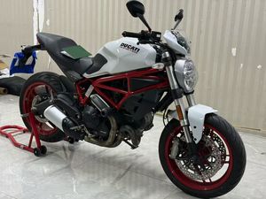 Accessoires de <span class=keywords><strong>moto</strong></span> <span class=keywords><strong>Ducati</strong></span> Monster 797 12V de haute qualité, état <span class=keywords><strong>neuf</strong></span> - Product Image 1