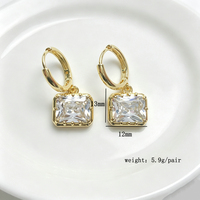 Boucles d'oreilles pendantes en or 18 carats avec pierres de zircone cultivées en laboratoire pour femmes