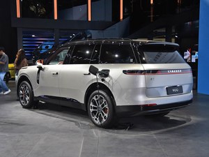 Lynk & Co 900 2025 Geely Lynk & Co 900 2.0td Híbrido <span class=keywords><strong>Enchufable</strong></span> de 7 Plazas DHT con Tres Motores, Vehículo Eléctrico Deportivo Ecológico - Product Image 5