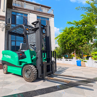 Chariot élévateur électrique 2,5 tonnes avec poutre de charge renforcée, chariot élévateur pour les opérations de manutention de marchandises en vrac en entrepôt intérieur