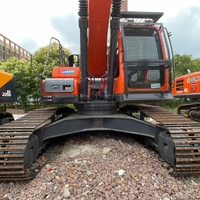 Excavatrice sur chenilles d'occasion Doosan DX300LC 9, à maniement fluide et châssis bien entretenu, pour la remise en état des terrains et le nivellement des pentes