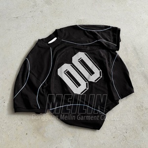 T-shirt de football en maille à col rond avec bande réfléchissante 3M, séchage rapide, coupe oversize et carrée, personnalisable par le fabricant - Product Image 2