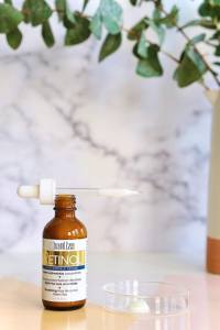 रेटिनॉल विटामिन सी के साथ रेटिनॉल फेस सीरम के लिए एंटी-झुर्रियों के लिए एंटी-झुर्रियों - Product Image 2