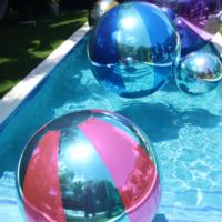 Ballon miroir géant gonflable Ballons de plage brillants Sphère flottante en PVC métallique Décoration de fête personnalisée Vente en gros OEM