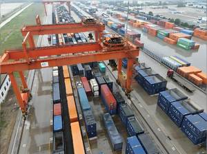 Кран портовый козловой на гусеничном ходу для контейнерных терминалов, 45/60 тонн, с управлением ПЛК, редуктором и подшипниками, сертифицированный CE - Product Image 5