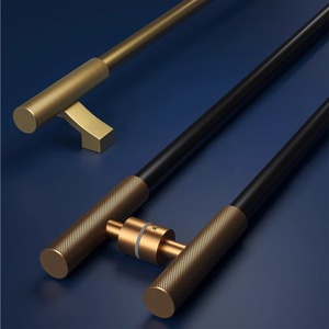 Poignée de porte texturée en laiton martelé, finition cuivre antique, quincaillerie robuste pour entrée principale de restaurant commercial en verre ou bois - Product Image 1