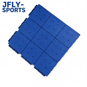 Baldosas de suelo entrelazadas de colores personalizables, suelo deportivo modular multicolor para parques infantiles y canchas de marca. - Product Image 1