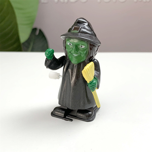 Plástico clásico Mini Clockwork Jump Walk Rotating Tooth Ghost Orange Pumpkin Man Chattering Teeth Prank Halloween Wind Up Toy - Product Image 3