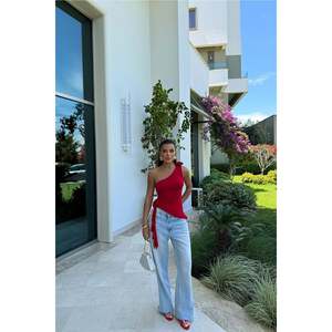 Chemisier brodé rose rouge avec détail froncé pour femme, style western, disponible en tailles XL à 4XL, en popeline de soie et coton tricoté, idéal printemps-automne pour le bureau - Product Image 2