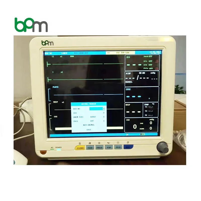 جهاز مراقبة محمول متعدد المعايير للحيوانات البيطرية طراز BPM-1213V وهو معدات طبية للحيوانات وشاشة LCD بلون TFT 12.1 بوصة لقياس مستوى ضغط الحيوانات البيطرية