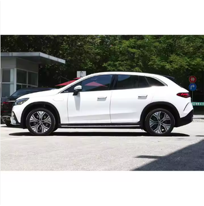 El modelo 2024 de Ben <span class=keywords><strong>Z</strong></span> EQE, un vehículo eléctrico popular en los Emiratos Árabes Unidos, es un modelo de tracción en las 4 ruedas con un alcance de 613 kilómetros. - Product Image 4