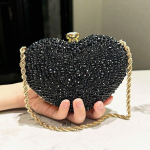 Nouvelle Collection Printemps 2026 : Sac à Main Femme Tendance en Forme de Cœur avec Chaîne et Strass, Porté Épaule ou Croisé, avec Poignée Supérieure - Product Image 4